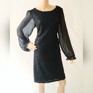 Short Cocktail Dress With Long Sleeves -Black